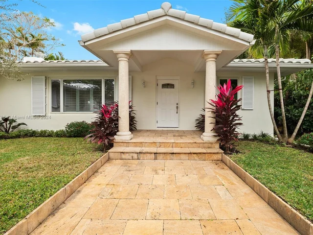 247 Bal Bay Dr, Bal Harbour FL 33154