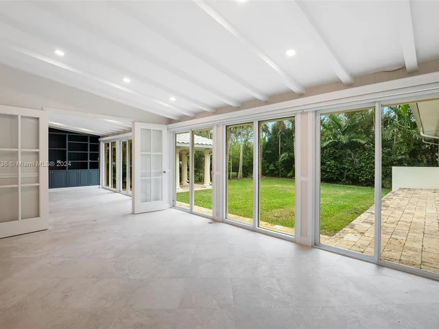 247 Bal Bay Dr, Bal Harbour FL 33154