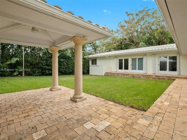 247 Bal Bay Dr, Bal Harbour FL 33154