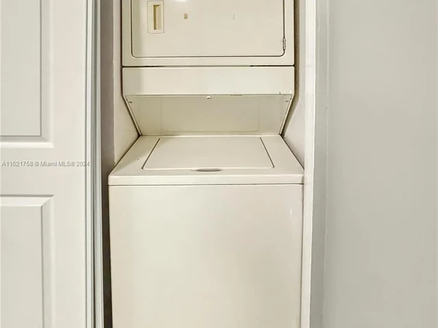 7195 NW 179th St # 311, Hialeah FL 33015