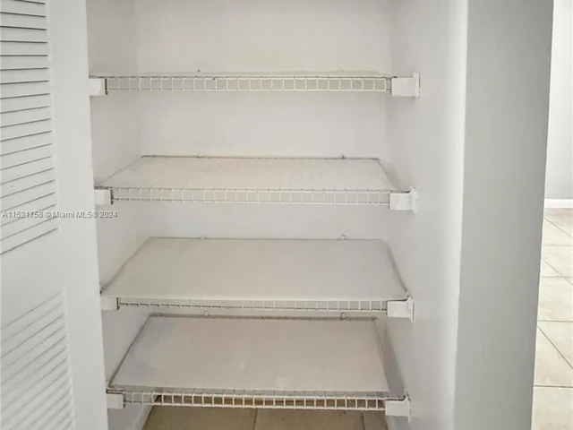 7195 NW 179th St # 311, Hialeah FL 33015