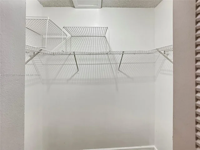 7195 NW 179th St # 311, Hialeah FL 33015