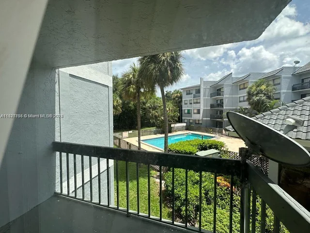 1880 N Congress Ave # 209, West Palm Beach FL 33401