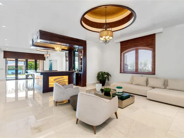 198 Palm Ave, Miami Beach FL 33139