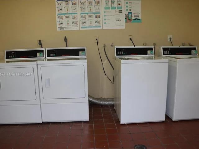 9015 SW 138th St # 2, Miami FL 33176