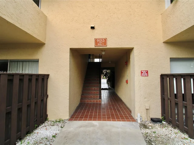 9015 SW 138th St # 2, Miami FL 33176