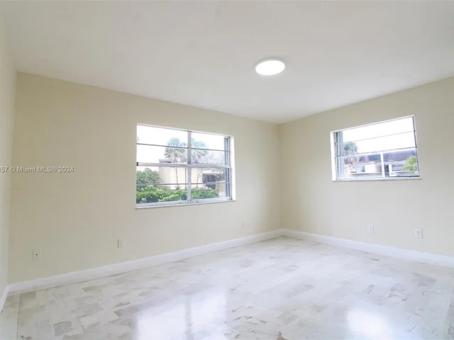 9015 SW 138th St # 2, Miami FL 33176