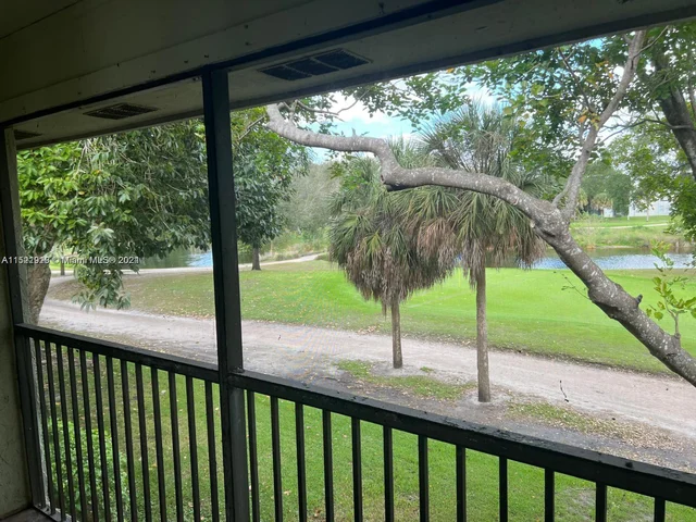 3940 NW 87th Ave # 0, Sunrise FL 33351