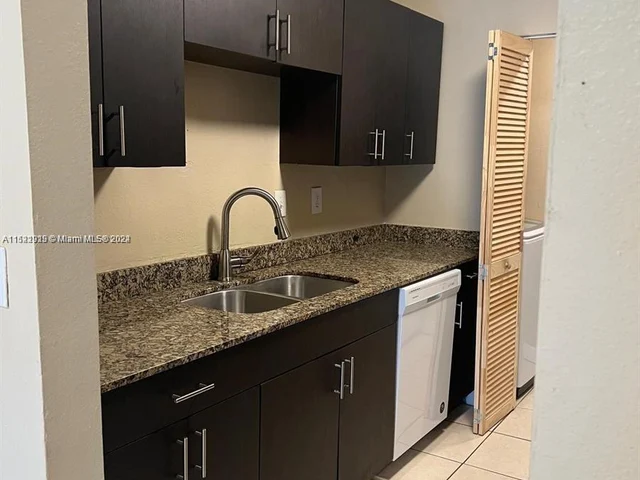 3940 NW 87th Ave # 0, Sunrise FL 33351