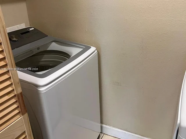 3940 NW 87th Ave # 0, Sunrise FL 33351