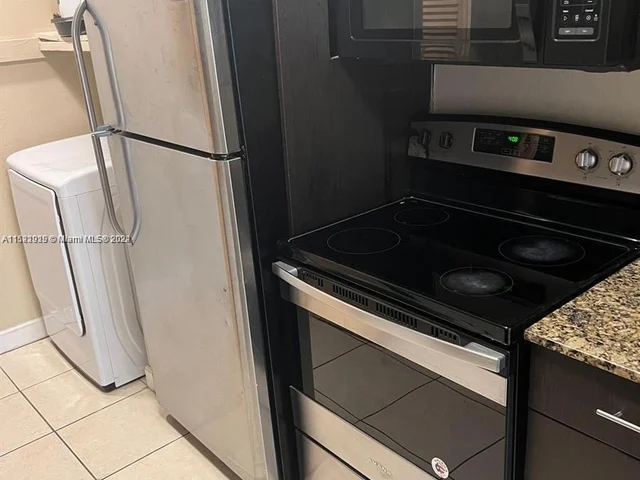 3940 NW 87th Ave # 0, Sunrise FL 33351