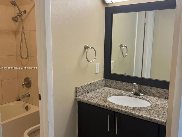 3940 NW 87th Ave # 0, Sunrise FL 33351