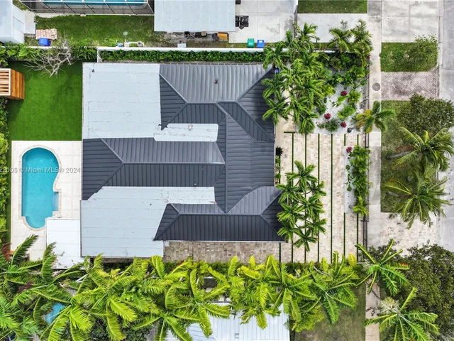 519 SW 25th Rd, Miami FL 33129