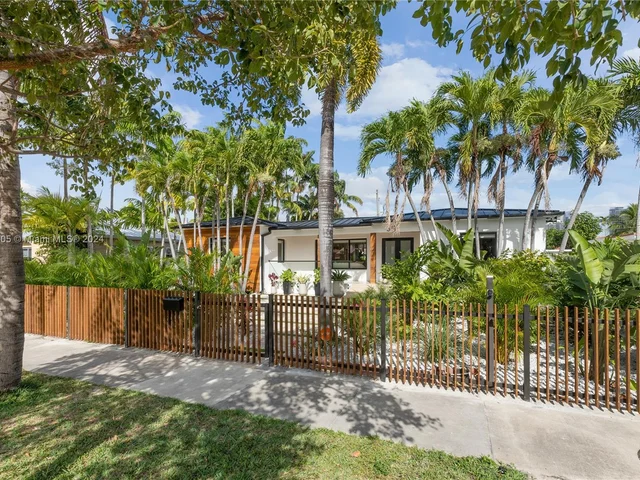 519 SW 25th Rd, Miami FL 33129