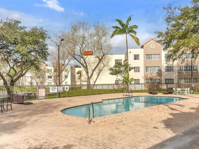 6065 NW 186th St # 302, Hialeah FL 33015