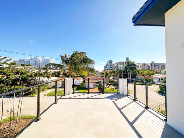 9000 Abbott Ave, Surfside FL 33154