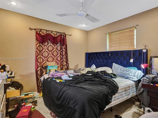 25 NW 127TH ST, North Miami FL 33168