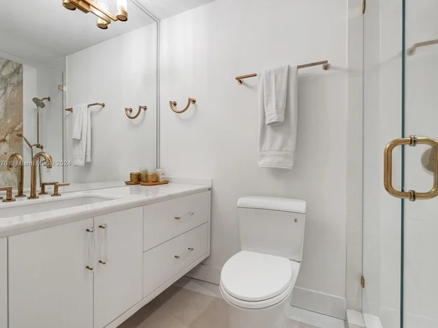 1995 NE 118th Rd, North Miami FL 33181