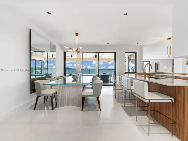 1995 NE 118th Rd, North Miami FL 33181