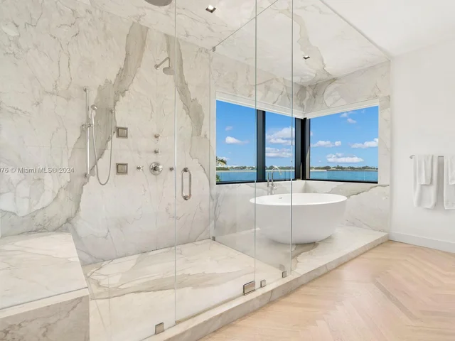 1995 NE 118th Rd, North Miami FL 33181