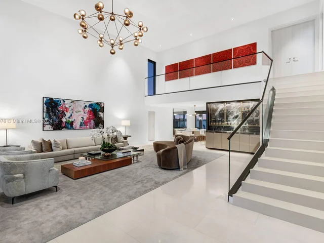 1995 NE 118th Rd, North Miami FL 33181