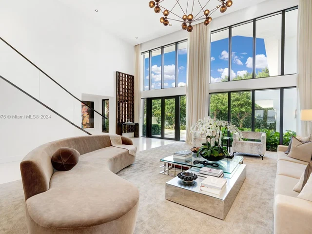 1995 NE 118th Rd, North Miami FL 33181