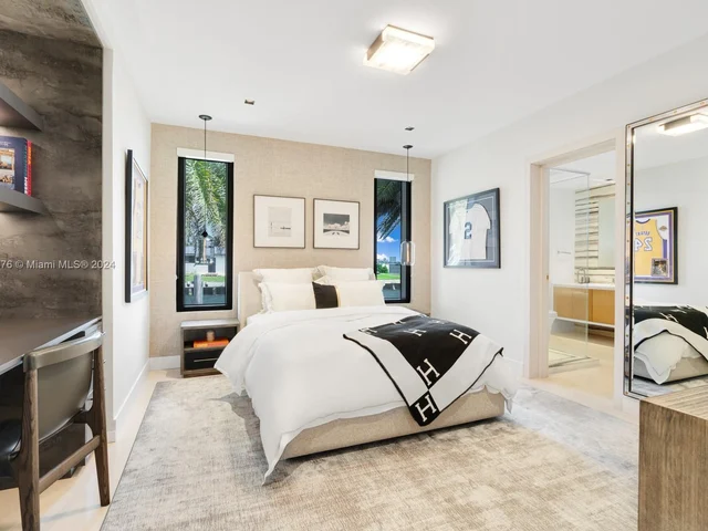 1995 NE 118th Rd, North Miami FL 33181