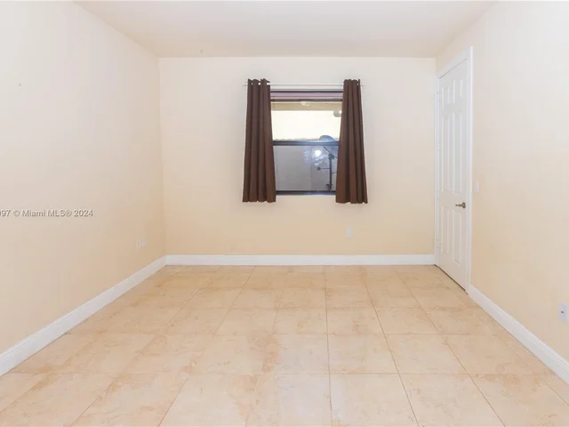 9965 NW 86 TE, Doral FL 33178