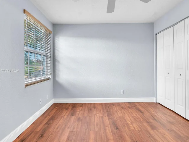 6858 NW 33rd St, Margate FL 33063