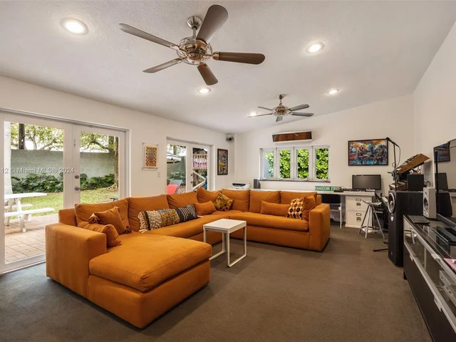 9380 SW 73rd Ave, Pinecrest FL 33156