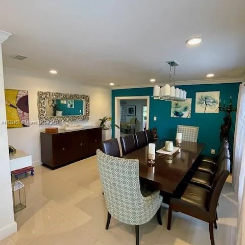 10275 SW 34th St, Miami FL 33165