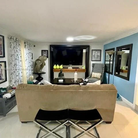 10275 SW 34th St, Miami FL 33165