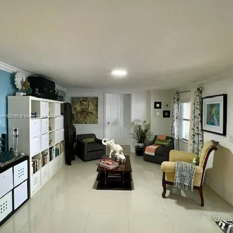 10275 SW 34th St, Miami FL 33165