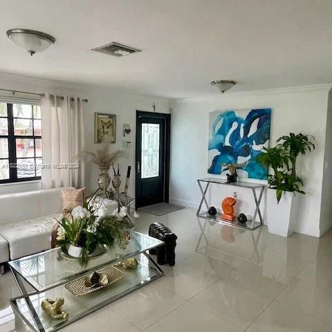 10275 SW 34th St, Miami FL 33165