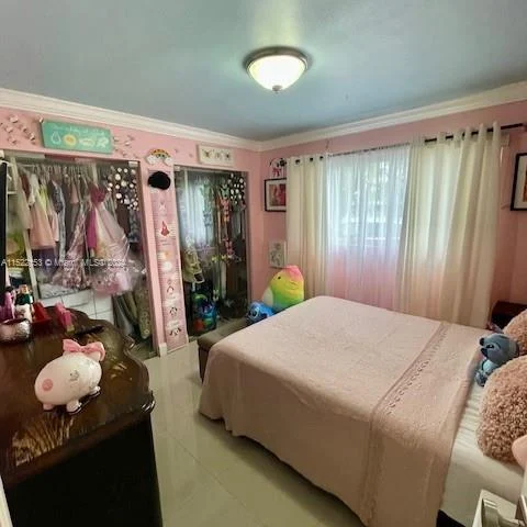 10275 SW 34th St, Miami FL 33165