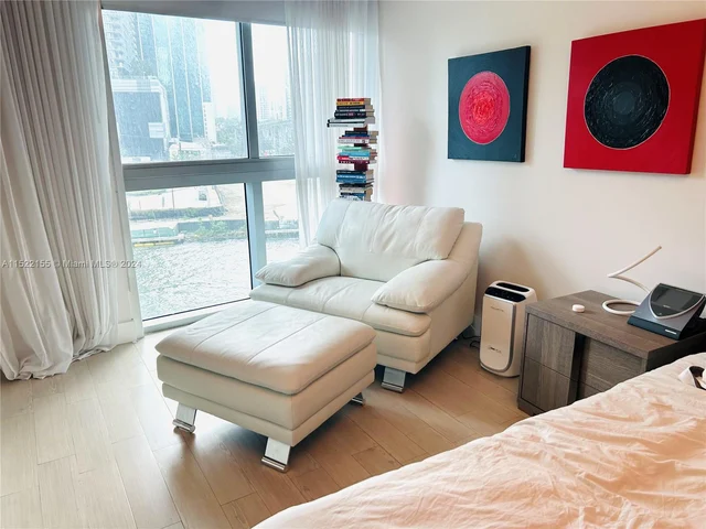 92 SW 3rd St # 506, Miami FL 33130