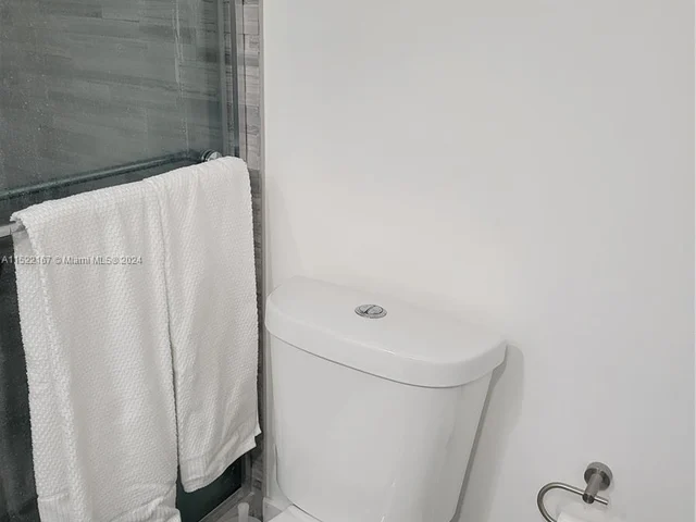 8081 N Sunrise Lakes Blvd # 311, Sunrise FL 33322