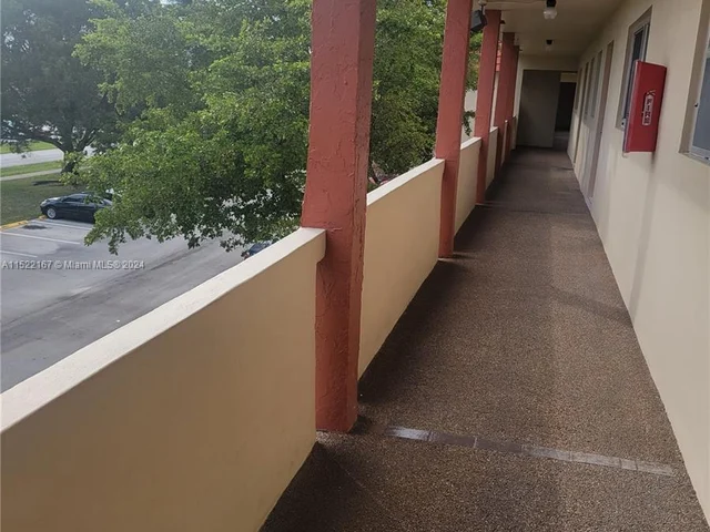 8081 N Sunrise Lakes Blvd # 311, Sunrise FL 33322