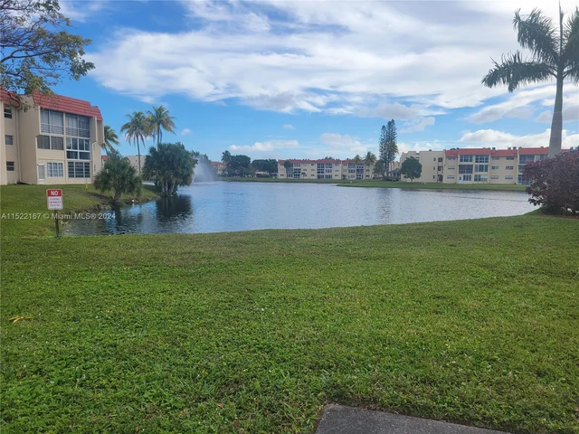 8081 N Sunrise Lakes Blvd # 311, Sunrise FL 33322