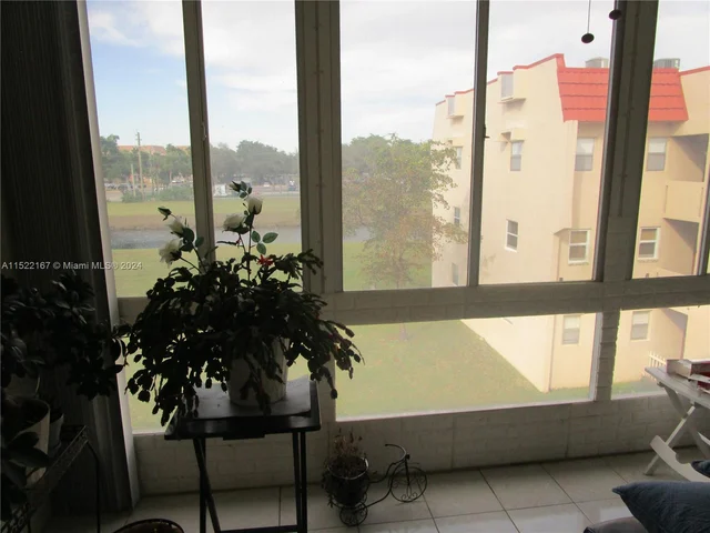 8081 N Sunrise Lakes Blvd # 311, Sunrise FL 33322