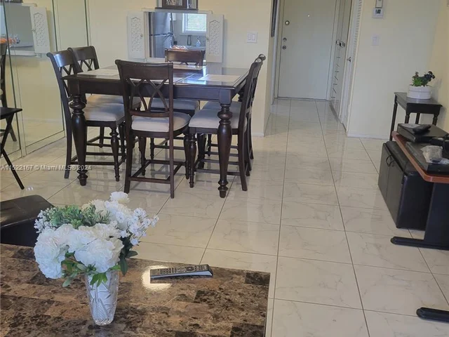 8081 N Sunrise Lakes Blvd # 311, Sunrise FL 33322