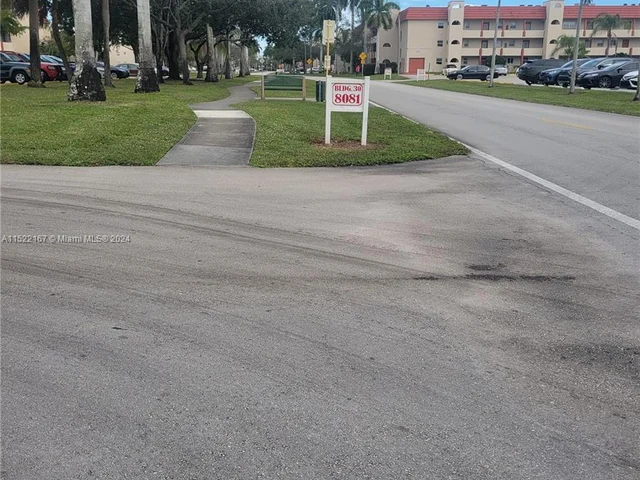 8081 N Sunrise Lakes Blvd # 311, Sunrise FL 33322