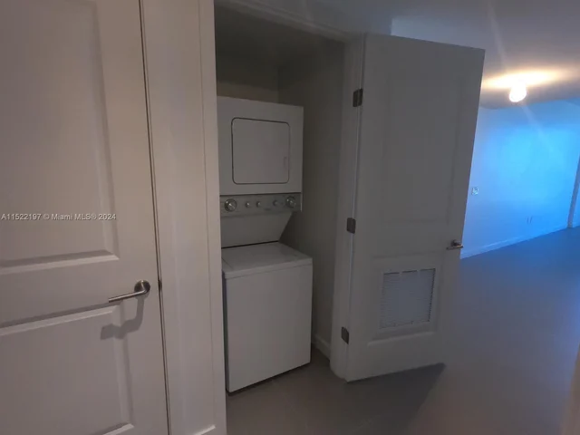 1600 NE 1st Ave # 1402, Miami FL 33132