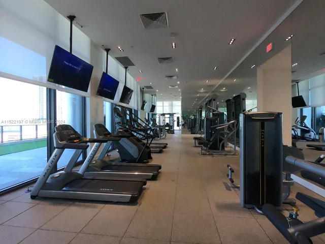 1600 NE 1st Ave # 1402, Miami FL 33132