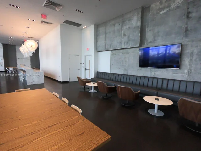 1600 NE 1st Ave # 1402, Miami FL 33132