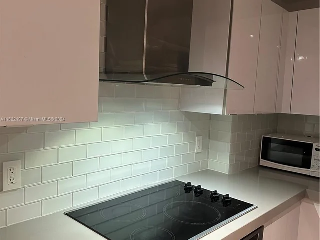 1600 NE 1st Ave # 1402, Miami FL 33132