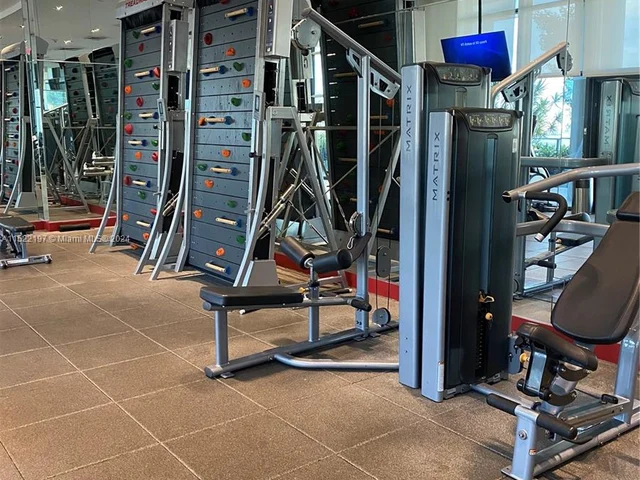 1600 NE 1st Ave # 1402, Miami FL 33132