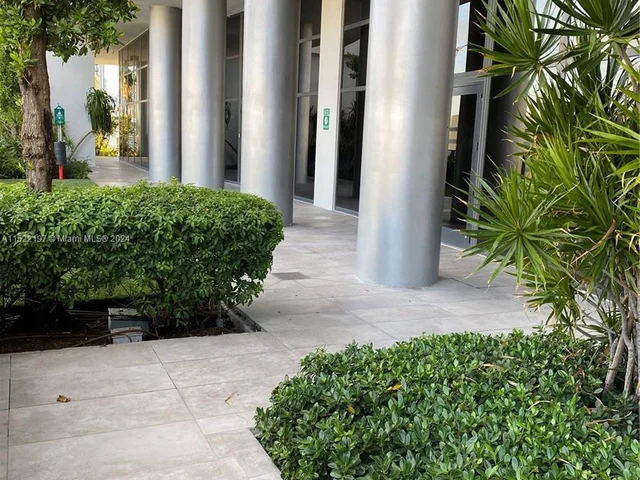 1600 NE 1st Ave # 1402, Miami FL 33132