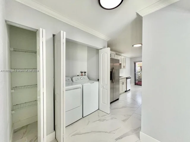 2798 S Carambola Cir S # 2798, Coconut Creek FL 33066