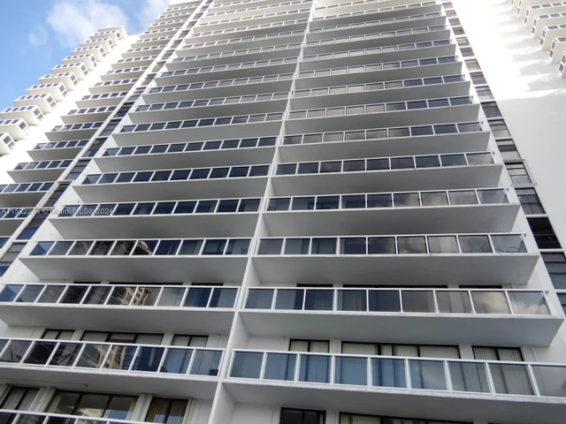 20515 E Country Club Dr # 1744, Aventura FL 33180